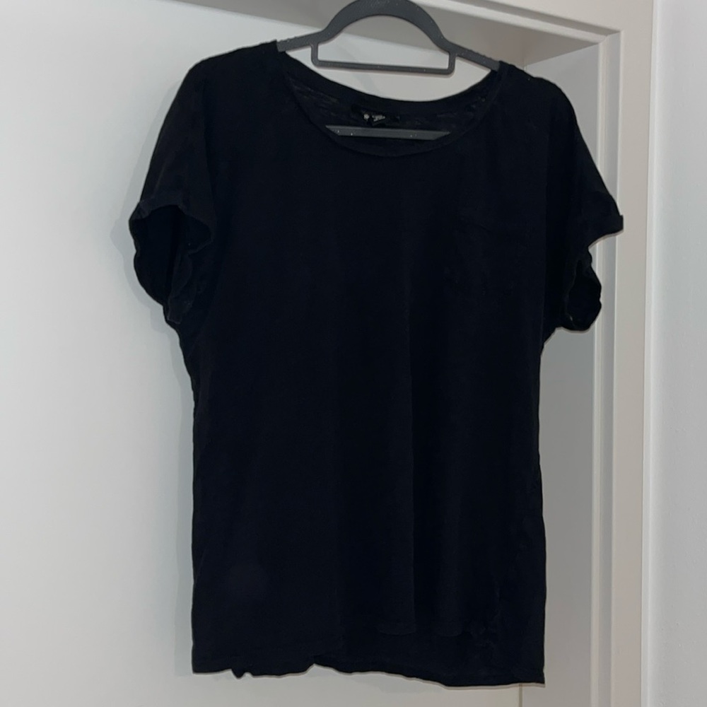 simple black top
